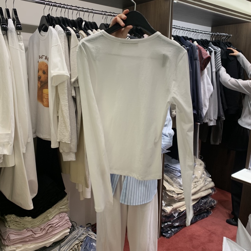 PEANUT BUTTER東大門實拍女士新品熱賣26春夏推薦長袖T恤PEANUT BUTTER長袖T恤