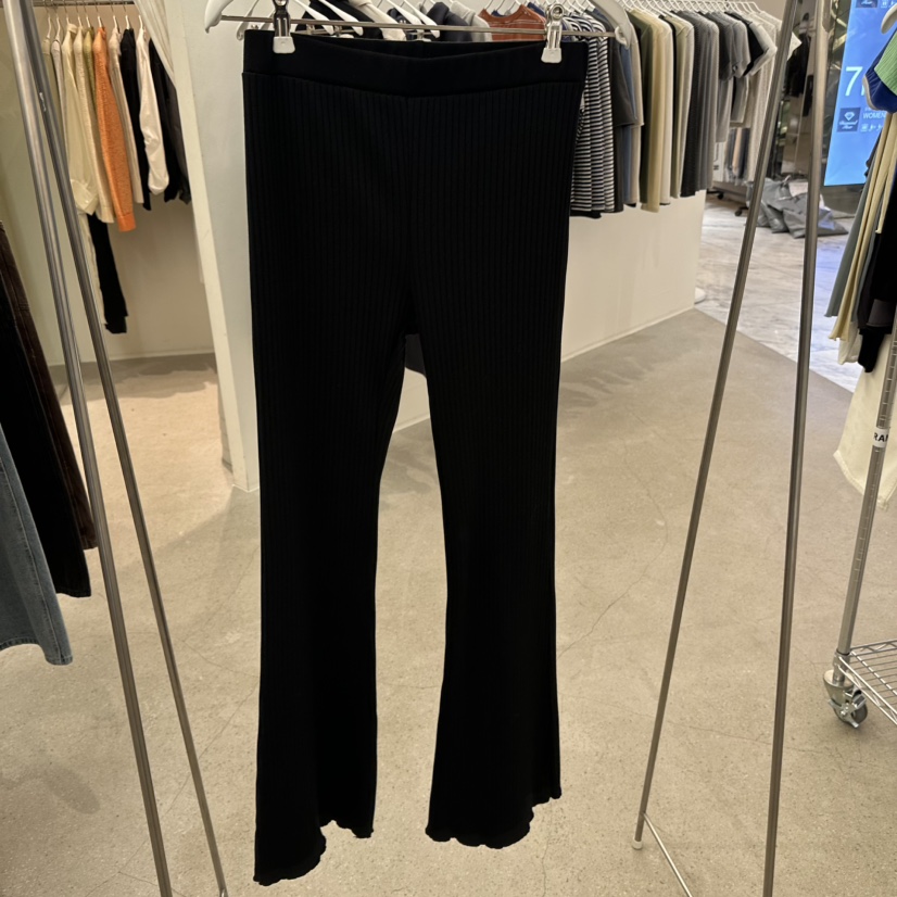 MARAN-P東大門實拍女士新品真品時尚推薦熱賣休閑褲喇叭MARAN休閑褲圖色2黑色