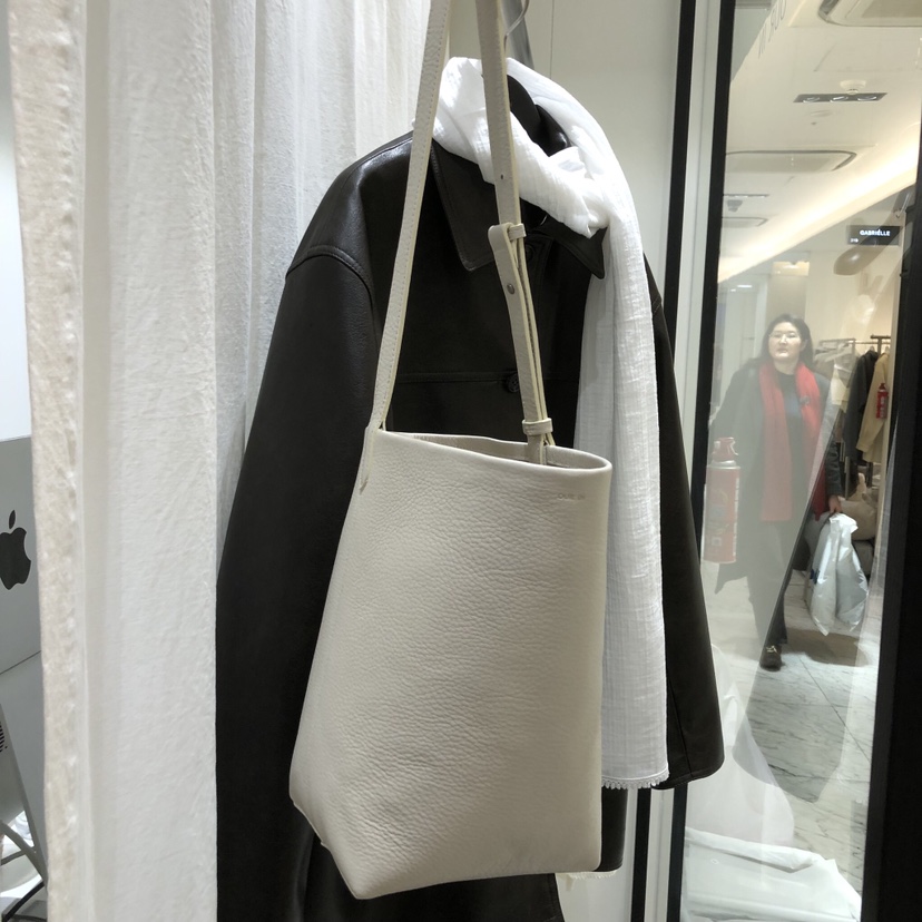 OURIN/THIS IS東大門直郵女士新款26春夏單肩斜跨包羊皮OURIN/THIS IS單肩/斜跨包圖色3