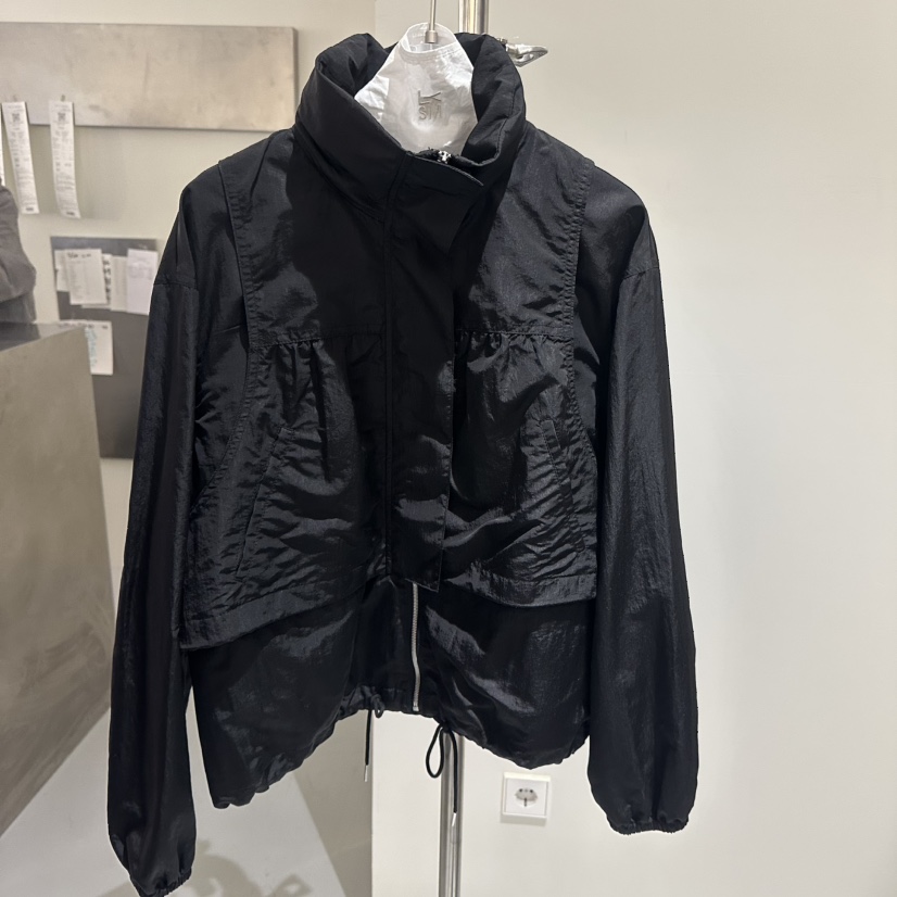 LOVE YOU SO MUCH/MORE THAN YESTERDAY東大門實拍女士新品真品夾克LYSM/MORE THAN YESTERDAY夾克圖色2