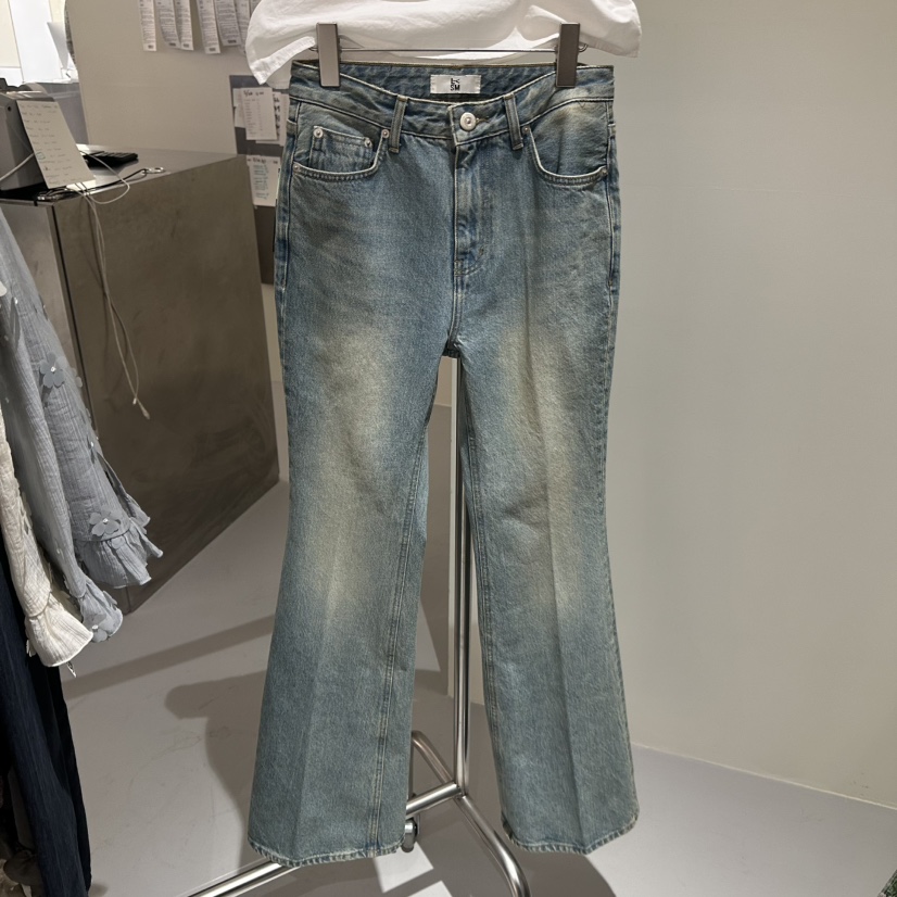 LOVE YOU SO MUCH/MORE THAN YESTERDAY韓國代購女裝新品26春季牛仔褲喇叭LYSM/MORE THAN YESTERDAY牛仔褲圖色1