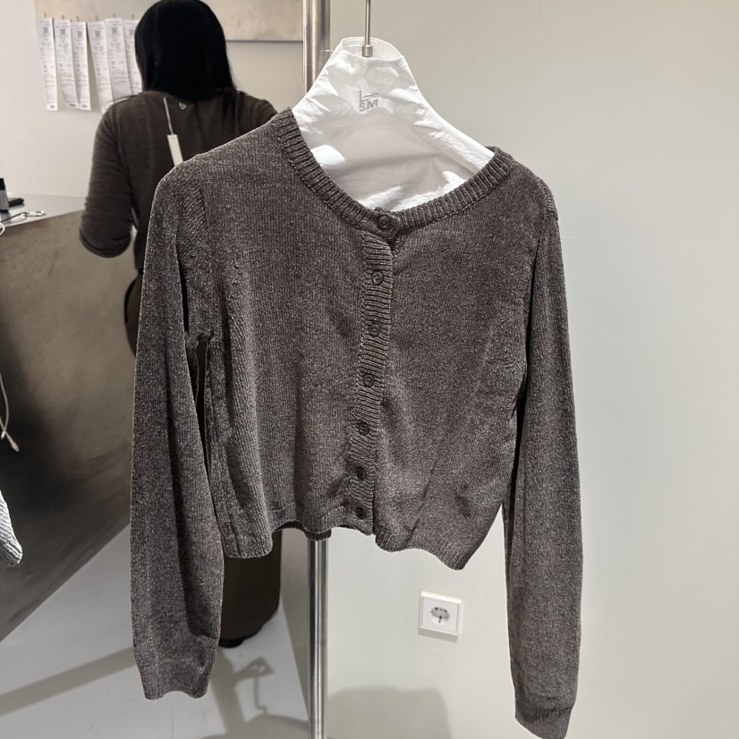 LOVE YOU SO MUCH/MORE THAN YESTERDAY韓國代購女裝新款時尚針織衫LYSM/MORE THAN YESTERDAY針織衫圖色2