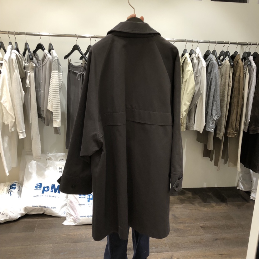 OURIN/THIS IS東大門直郵女裝新款休閑熱賣推薦長款風衣OURIN/THIS IS長款風衣