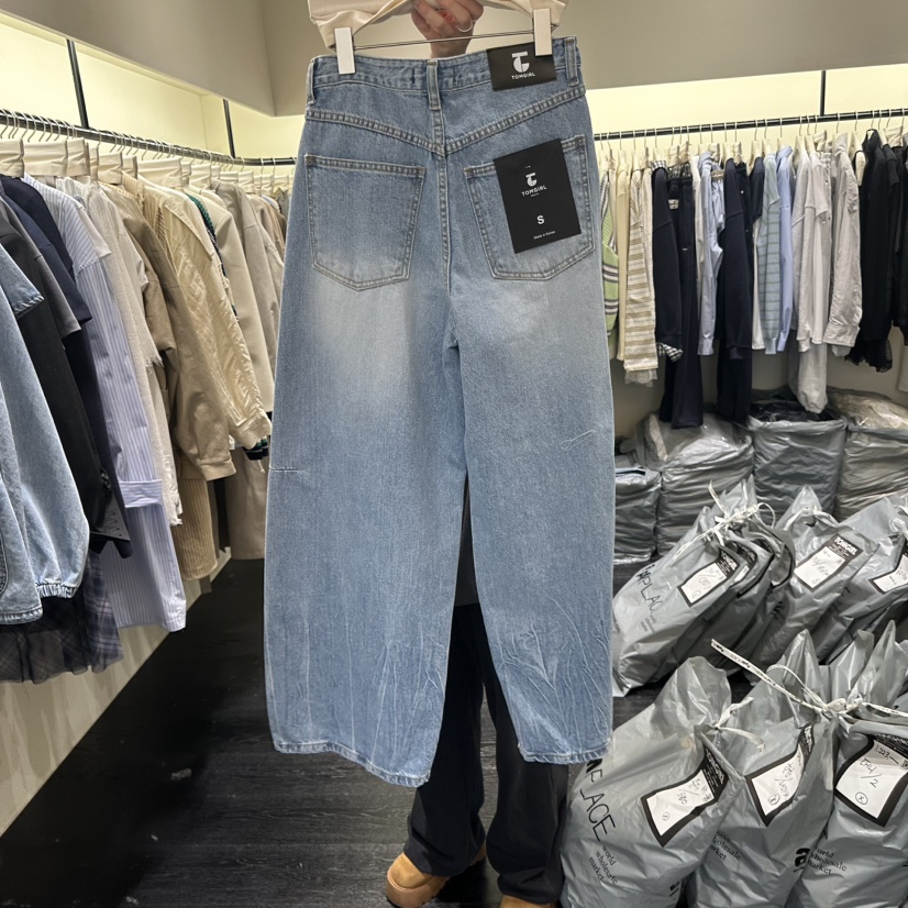 TOMGIRL東大門代購女士新款職業休閑熱賣人氣推薦時尚牛仔褲TOMGIRL牛仔褲