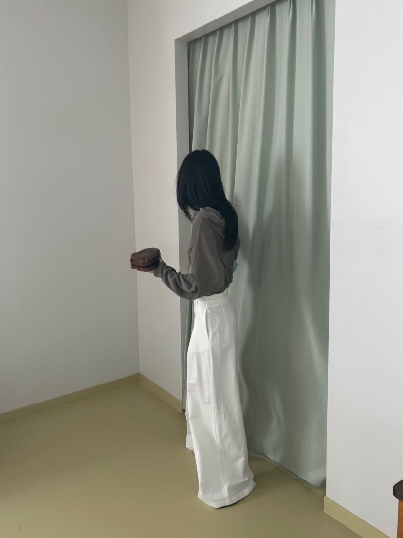 ME MO東大門直郵女士新品人氣職業26春夏熱賣長袖T恤連帽衫ME MO長袖T恤