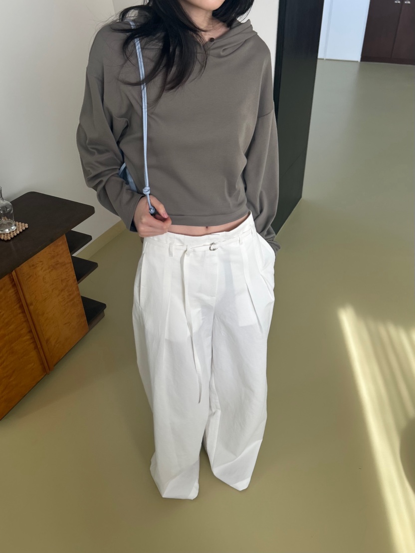 ME MO東大門直郵女士新品人氣職業26春夏熱賣長袖T恤連帽衫ME MO長袖T恤