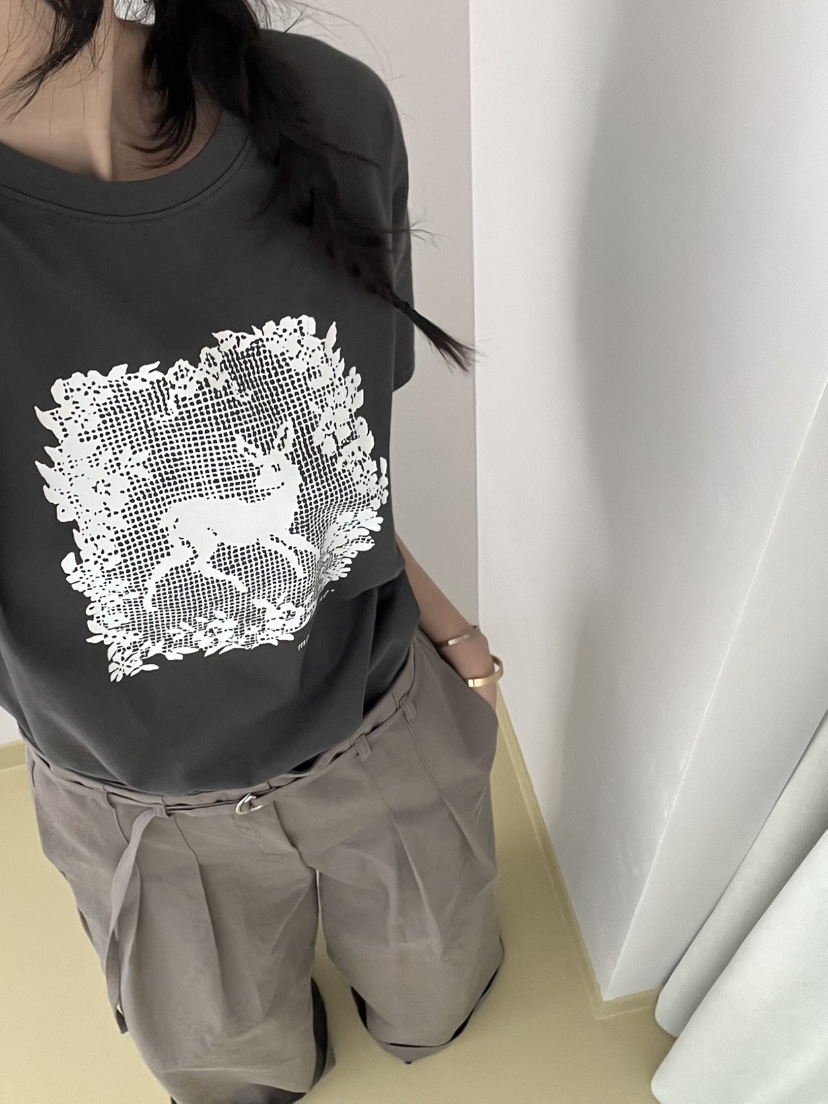 ME MO韓國直郵女裝新款時尚人氣真品推薦熱賣休閑職業T恤ME MOT恤