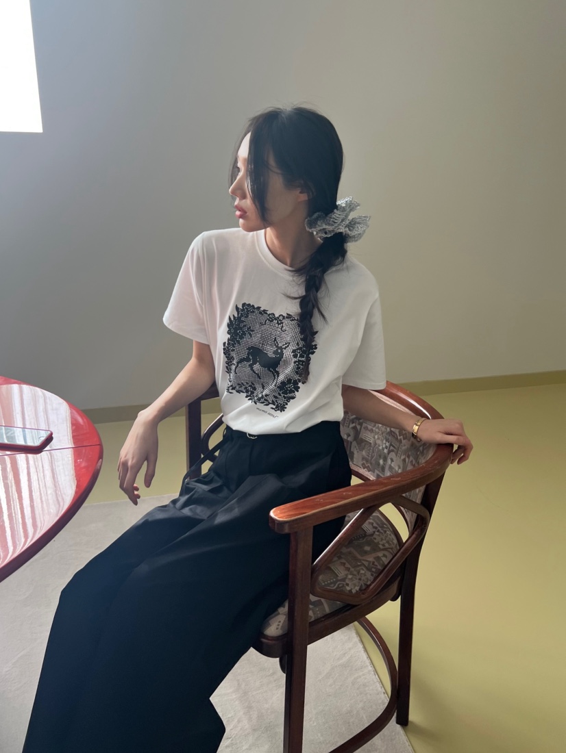 ME MO韓國直郵女裝新款時尚人氣真品推薦熱賣休閑職業T恤ME MOT恤