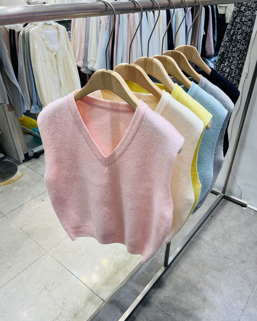 BLACK NOTE東大門直郵女裝新品時尚熱賣26春夏推薦吊帶背心BLACK NOTE吊帶/背心