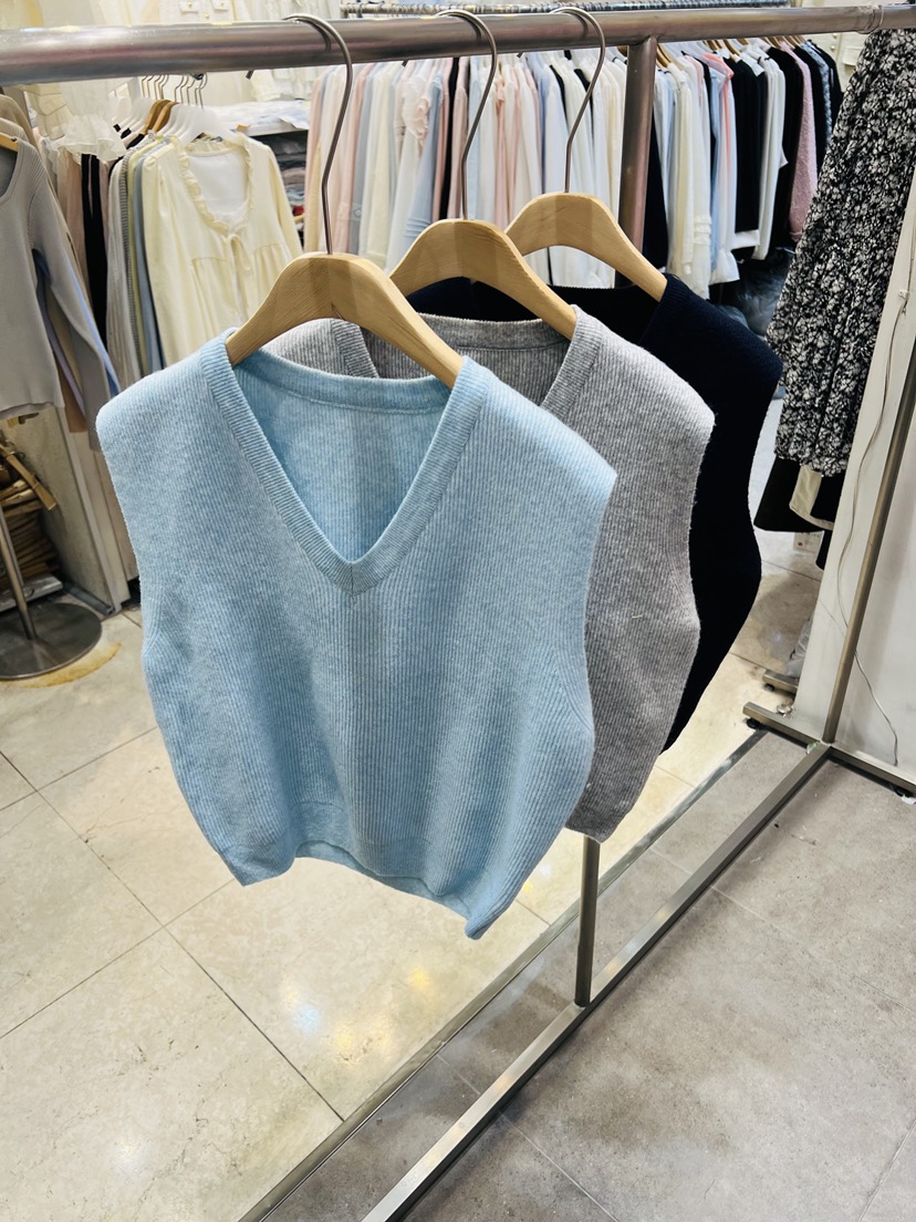 BLACK NOTE東大門直郵女裝新品時尚熱賣26春夏推薦吊帶背心BLACK NOTE吊帶/背心