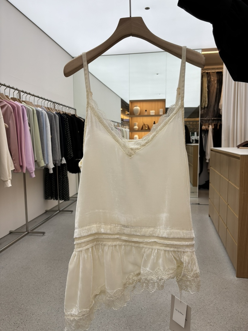 JUJU韓國直郵女士新款真品熱賣26春夏吊帶背心天鵝絨蕾絲JUJU吊帶/背心圖色1