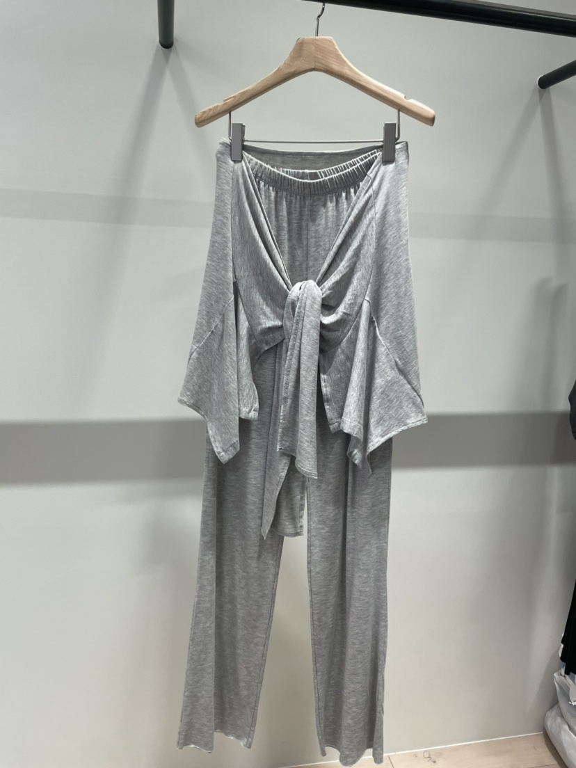 ORMORE韓國直郵女裝新品真品推薦時尚休閑熱賣職業裙褲套裝ORMORE裙褲圖色1