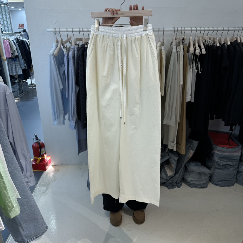 FLORAL韓國直郵女裝新品職業真品時尚熱賣人氣26春夏休閑褲FLORAL休閑褲圖色3