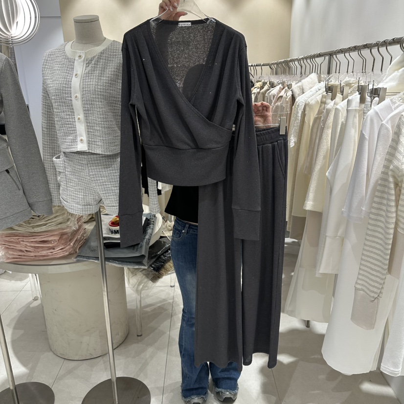 LAFFINE-P韓國代購女士新款真品職業時尚人氣推薦套裝套裝LAFFINE-P套裝圖色2墨色