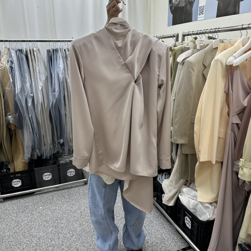 ONEBYTWO東大門直郵女士新品人氣推薦襯衫蕾絲衫圍巾緞面ONE BY TWO襯衫/蕾絲衫圖色3淺灰色