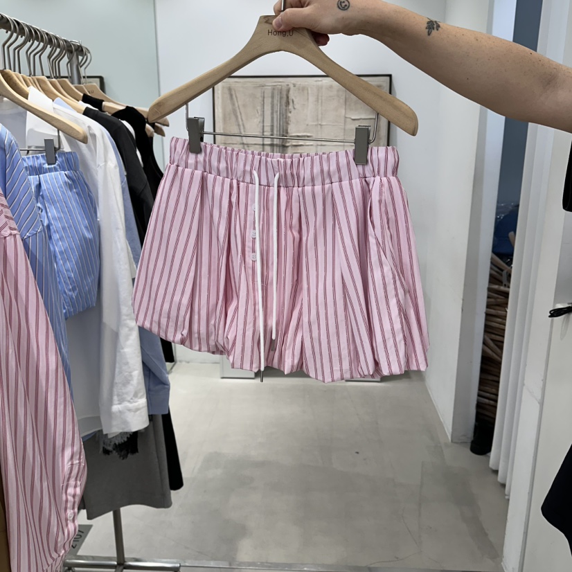HONG.U東大門直郵女裝新品推薦熱賣休閑時尚職業真品短褲HONG.U短褲圖色2