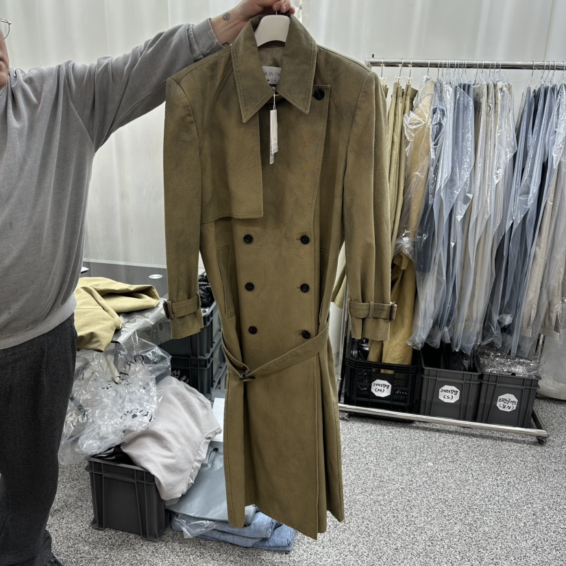 ONEBYTWO東大門直郵女士新品熱賣職業人氣休閑26春夏長款風衣ONE BY TWO長款風衣圖色2