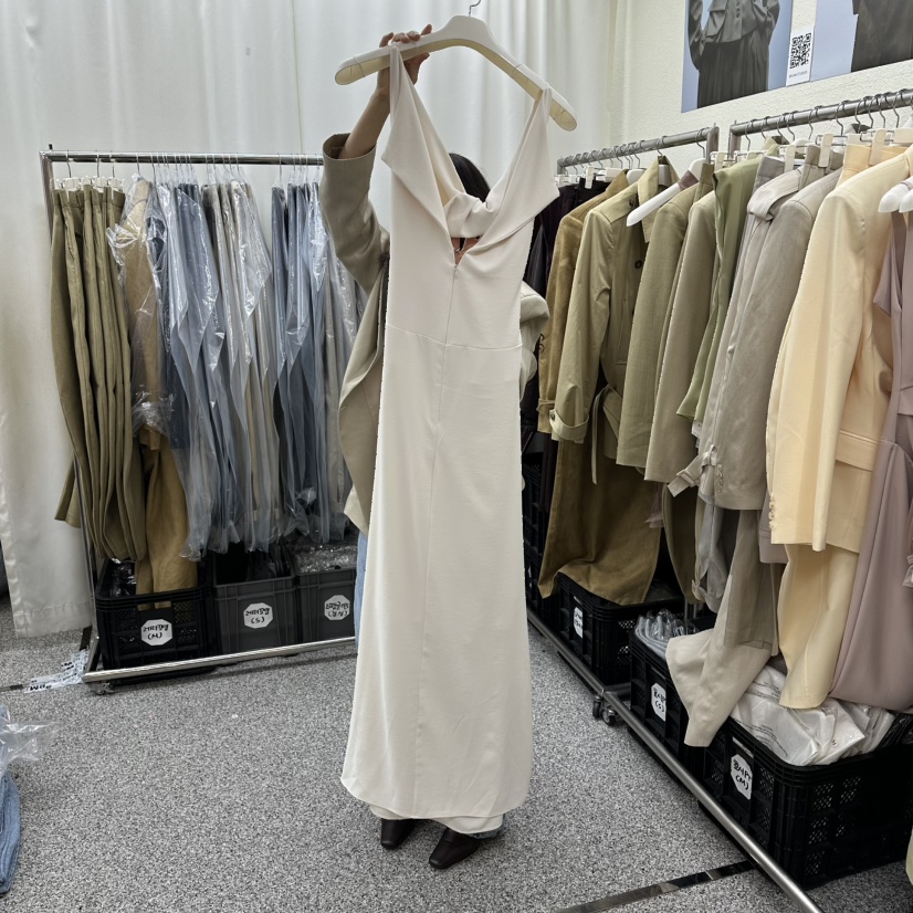 ONEBYTWO韓國直郵女裝新品休閑真品職業時尚26春夏連衣裙緞面ONE BY TWO連衣裙圖色4