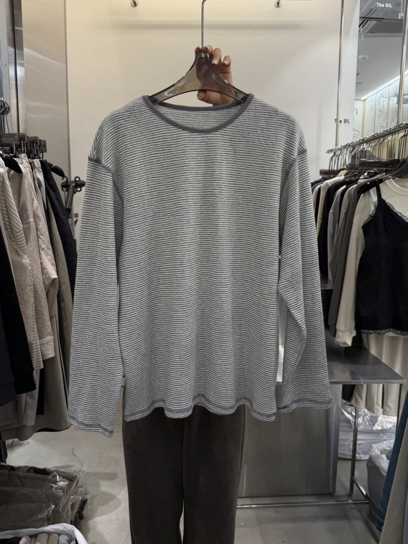 THE SIL韓國代購女士新款推薦時尚熱賣26春夏職業長袖T恤THE SIL/1 2ILLY長袖T恤圖色2