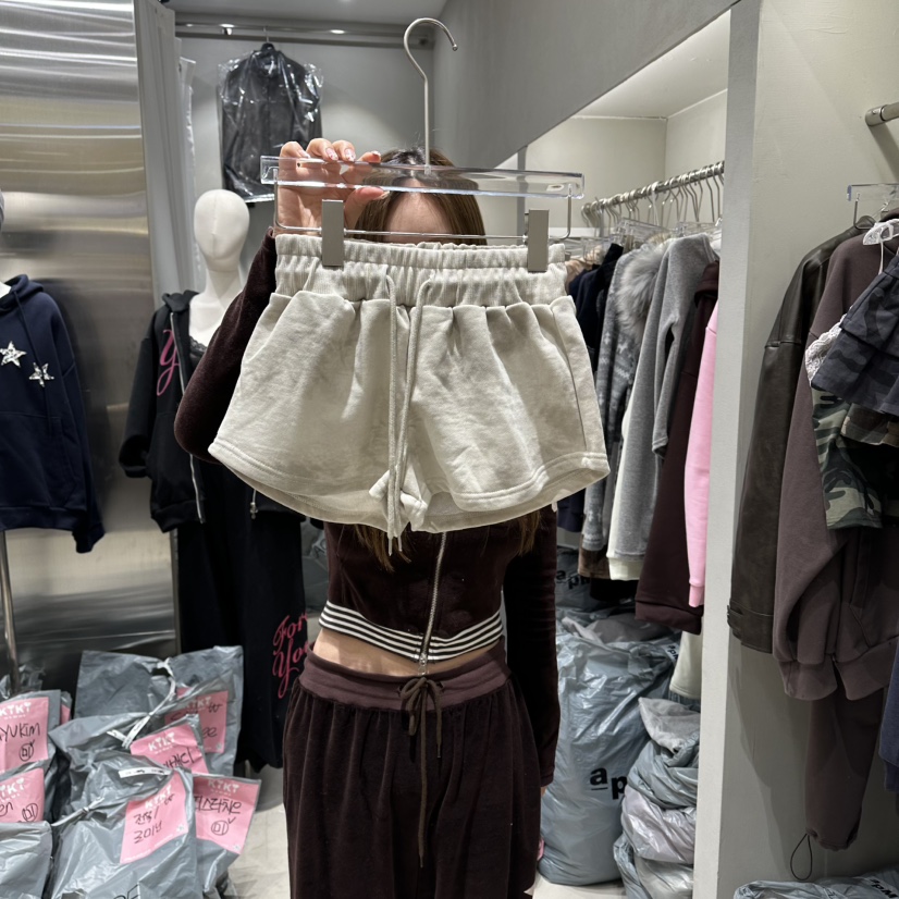 KIKI東大門代購女裝新款推薦26春夏時尚職業熱賣短褲鏤空KIKI短褲圖色1