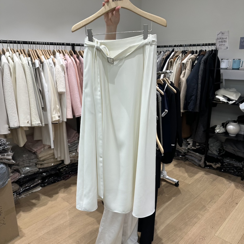 M.G.N東大門直郵女士新款休閑人氣職業真品26春夏長裙腰帶MAGNET長裙圖色1