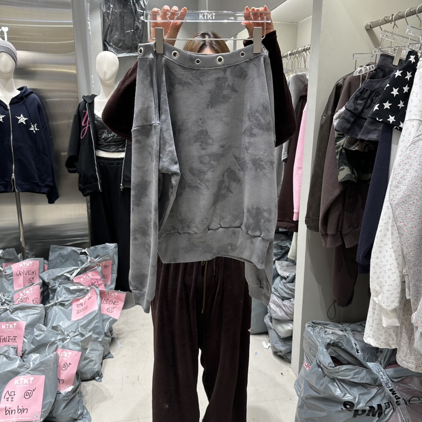 KIKI東大門實拍女裝新品職業時尚熱賣26春夏推薦休閑衛衣KIKI衛衣