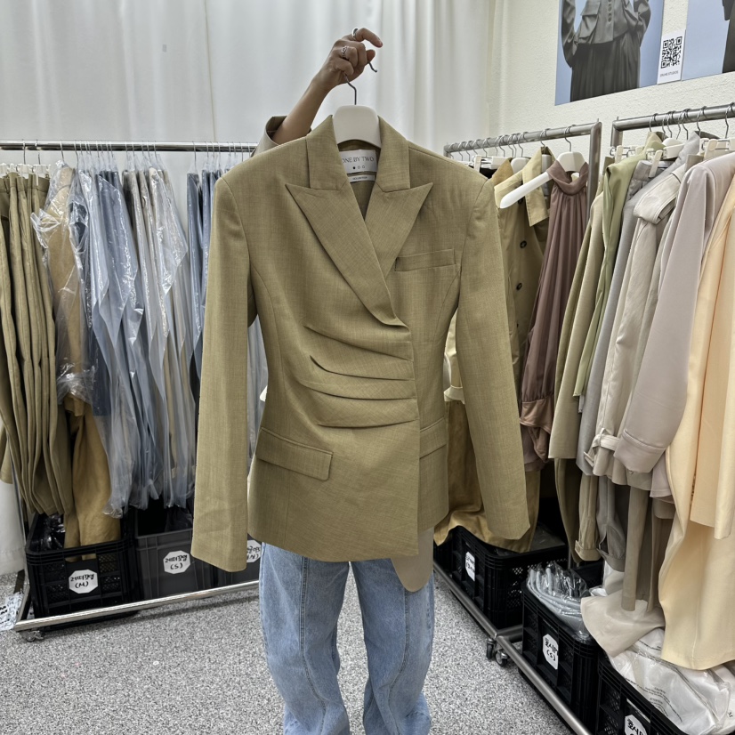 ONEBYTWO韓國代購女裝新款職業推薦真品時尚人氣夾克褶皺ONE BY TWO夾克圖色1