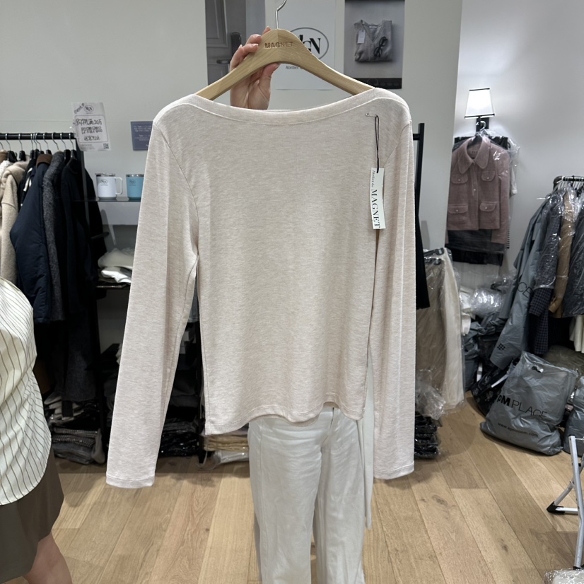M.G.N東大門直郵女裝新品熱賣推薦職業真品休閑長袖T恤MAGNET長袖T恤圖色2