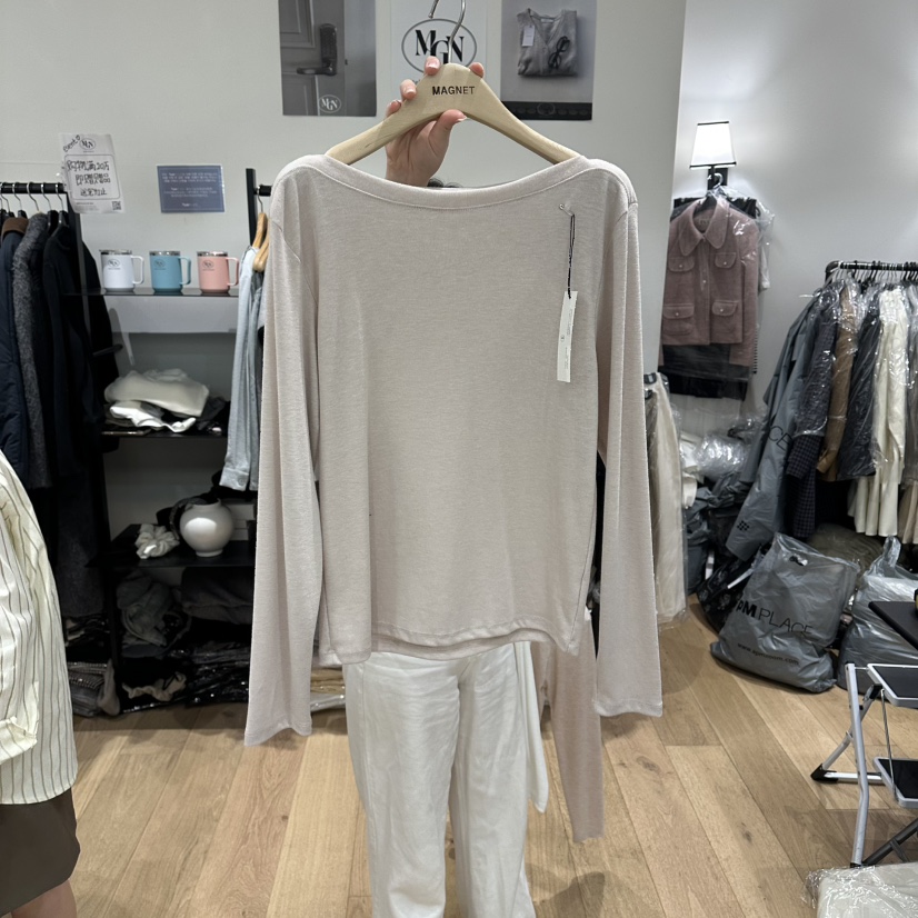 M.G.N東大門直郵女裝新品熱賣推薦職業真品休閑長袖T恤MAGNET長袖T恤圖色3