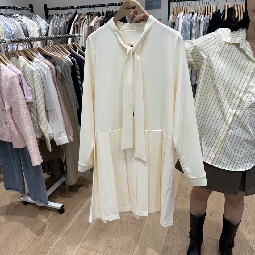 M.G.N韓國直郵女士新款休閑推薦26春夏熱賣職業連衣裙褶皺MAGNET連衣裙圖色1