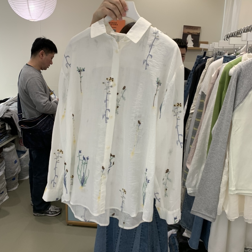 ARE東大門直郵女裝新品職業推薦時尚休閑襯衫蕾絲衫花朵透明ARE YOU/ARE襯衫/蕾絲衫圖色1