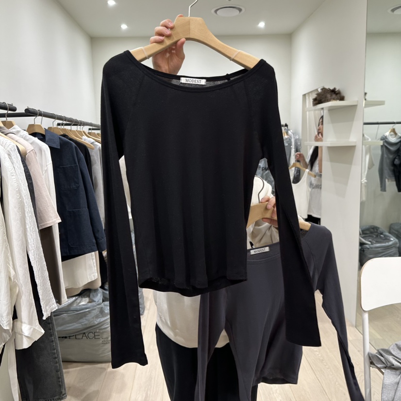 NOTTINGHAM/AVECNOUS東大門實拍女士新品推薦長袖T恤船領NOTTINGHAM/AVECNOUS長袖T恤圖色4黑色