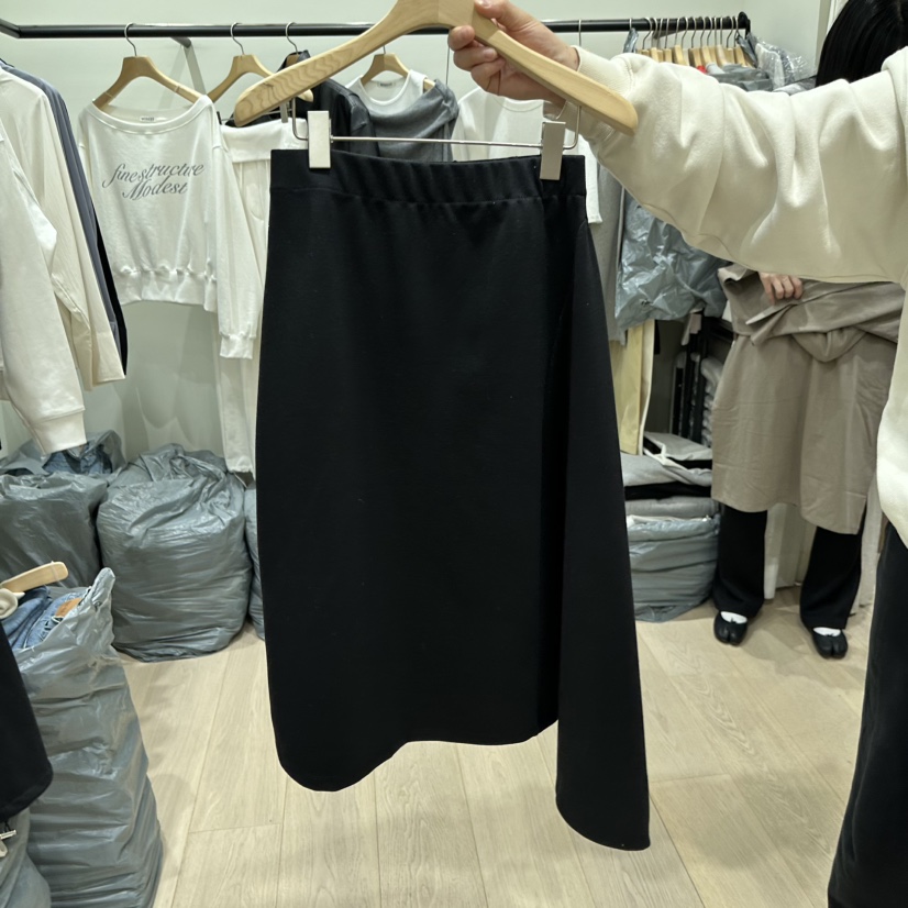 NOTTINGHAM/AVECNOUS東大門代購女士新品熱賣半身裙中短裙NOTTINGHAM/AVECNOUS半身裙/中短裙圖色2黑色