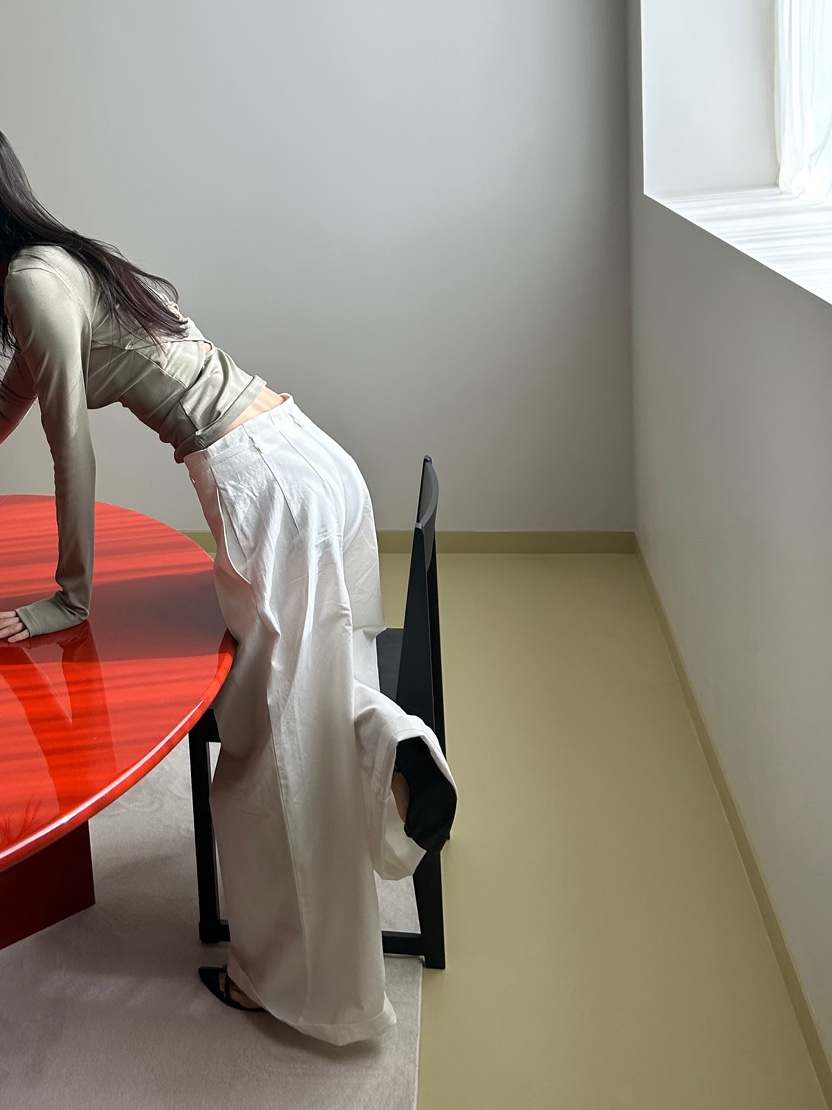 ME MO韓國直郵女士新品真品時尚職業人氣26春夏熱賣長袖T恤ME MO長袖T恤