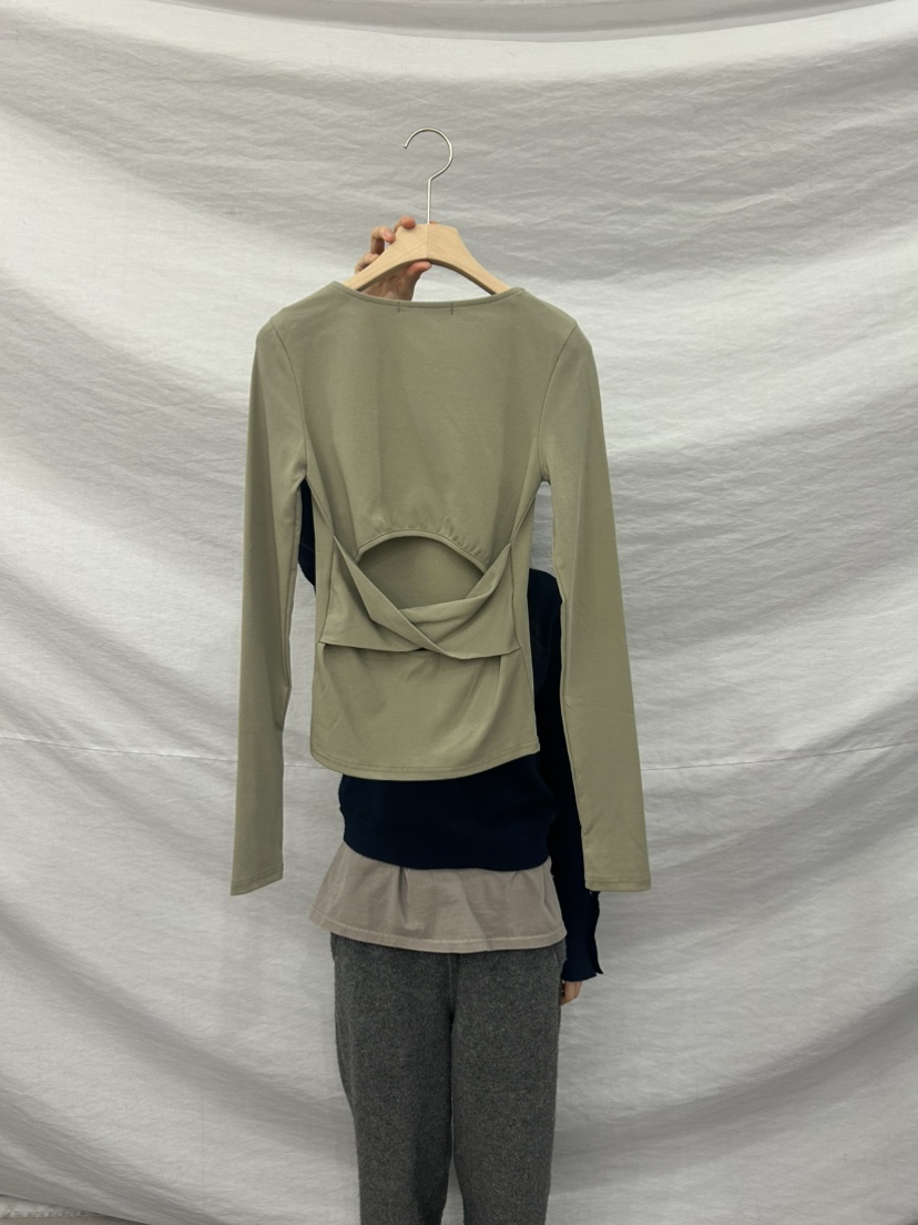 ME MO韓國直郵女士新品真品時尚職業人氣26春夏熱賣長袖T恤ME MO長袖T恤