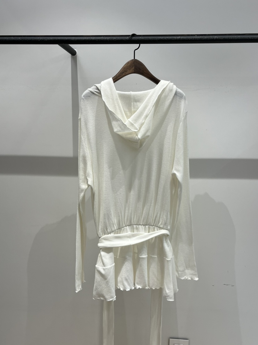 LOVE PULL韓國直郵女裝新款職業26春夏真品長袖T恤含腰帶LOVE PULL長袖T恤