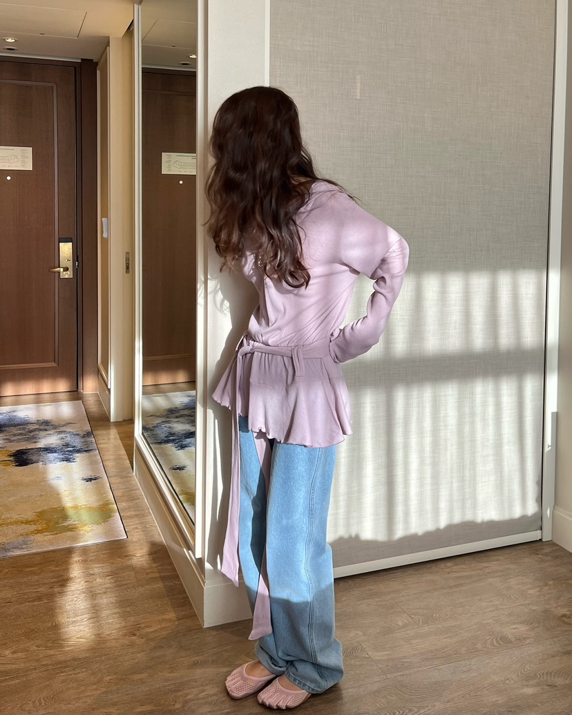 LOVE PULL韓國直郵女裝新款職業26春夏真品長袖T恤含腰帶LOVE PULL長袖T恤