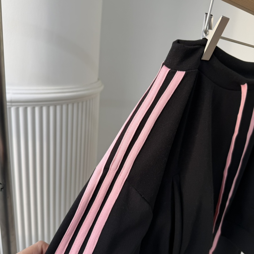 PALETTE-Q東大門代購女裝新品人氣真品26春夏時尚熱賣上衣PALETTE-Q上衣