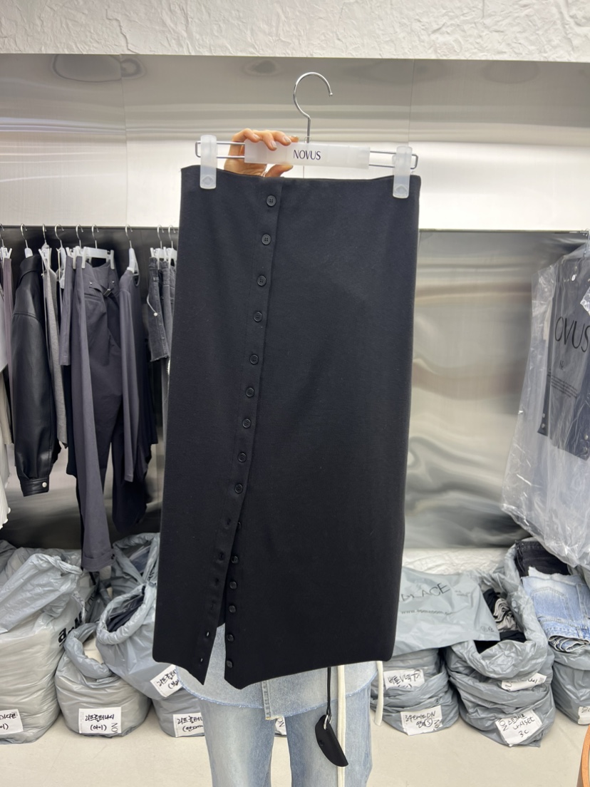 NOVUS韓國直郵女裝新款職業休閑26春夏時尚半身裙中短裙紐扣NOVUS半身裙/中短裙圖色3