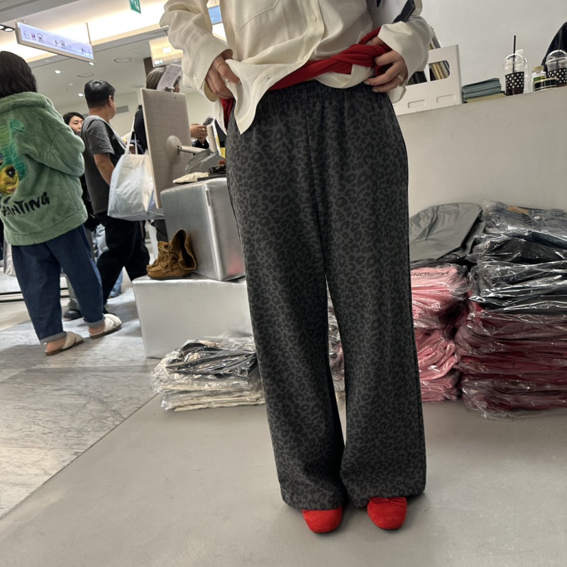 DOUBLE STANDARD/LE SMOKING/MAISONSTAFF韓國代購女裝新款26春夏休閑褲MAISONSTAFF休閑褲圖色2