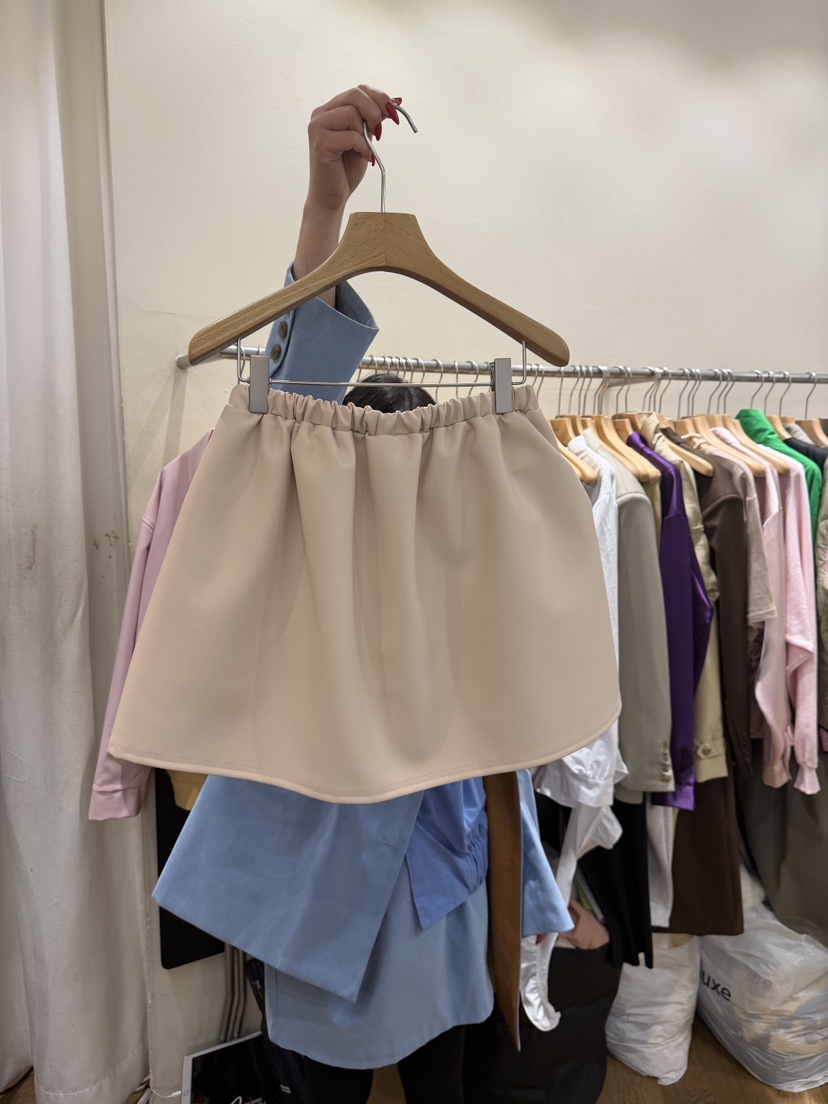 AUVERFIT韓國直郵實拍女裝新款人氣時尚26春夏職業短裙皮革AUVERFIT短裙