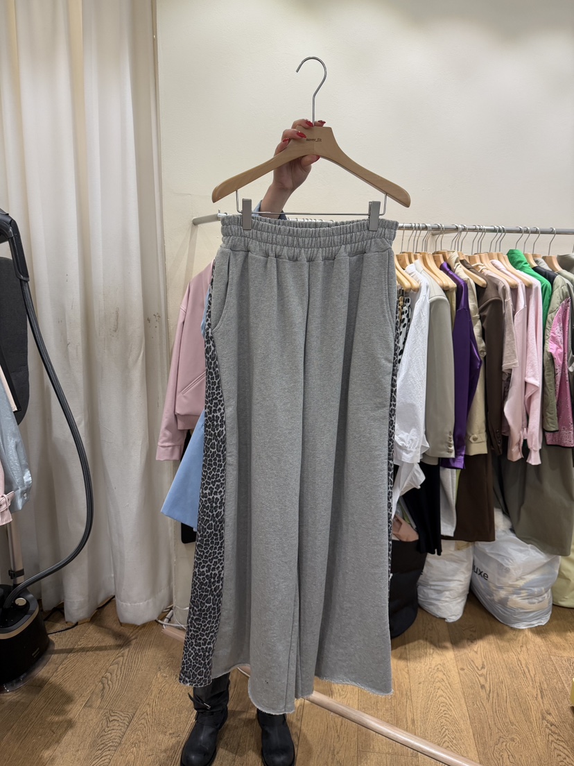 AUVERFIT韓國直郵實拍女裝新款時尚26春夏人氣休閑褲豹紋AUVERFIT休閑褲圖色2