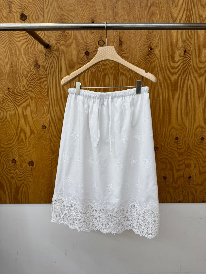 PROJECTVIEW韓國直郵實拍女士新品熱賣時尚職業半身裙中短裙PROJECTVIEW半身裙/中短裙圖色1