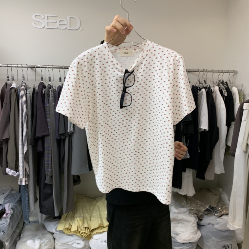 LEESEED-A韓國東大門直郵女裝新品休閑職業推薦T恤不含配飾SEeD/LEESEEDT恤圖色2