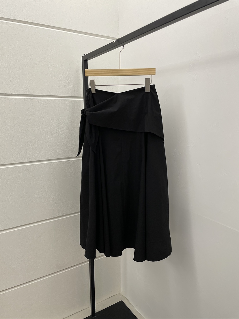 MOVENNE韓國直郵實拍女裝新款人氣休閑26春夏熱賣長裙圍巾MOVENNE長裙