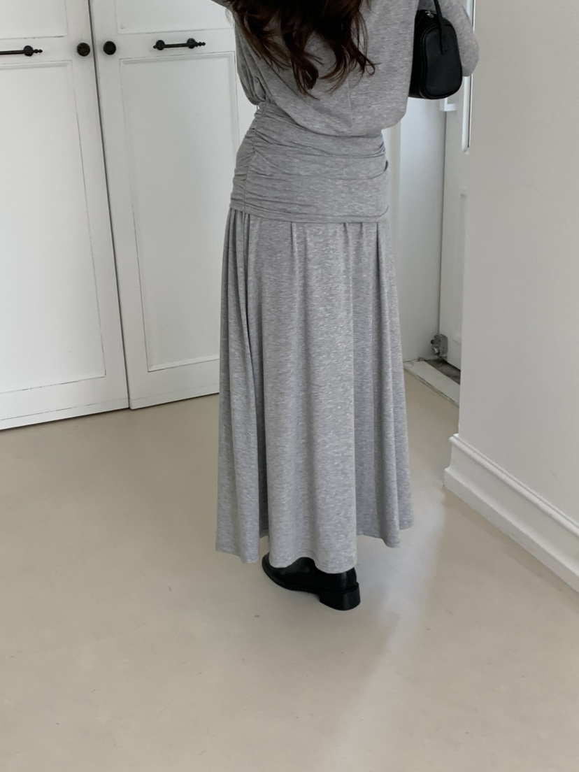 NOTICE韓國直郵實拍女裝新品推薦26春夏職業連衣裙褶皺長款NOTICE連衣裙