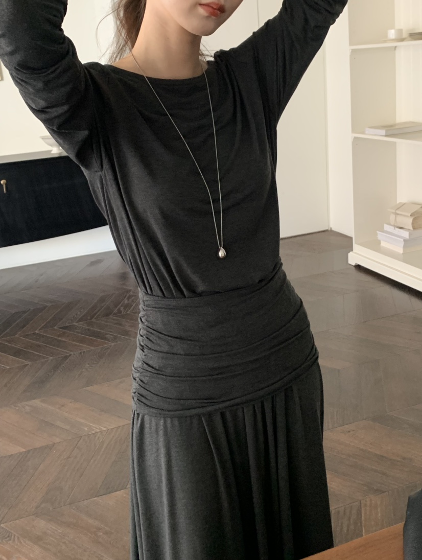 NOTICE韓國直郵實拍女裝新品推薦26春夏職業連衣裙褶皺長款NOTICE連衣裙