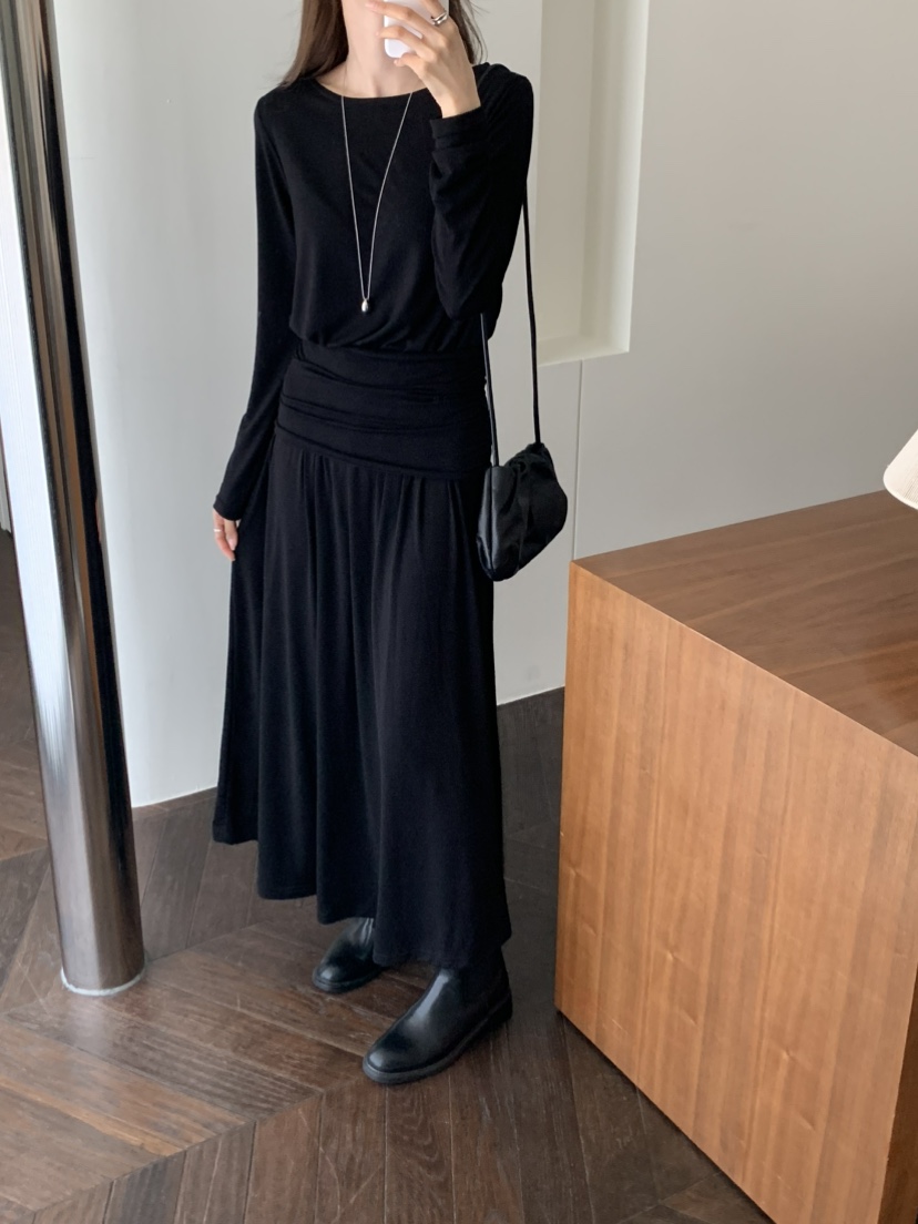 NOTICE韓國直郵實拍女裝新品推薦26春夏職業連衣裙褶皺長款NOTICE連衣裙