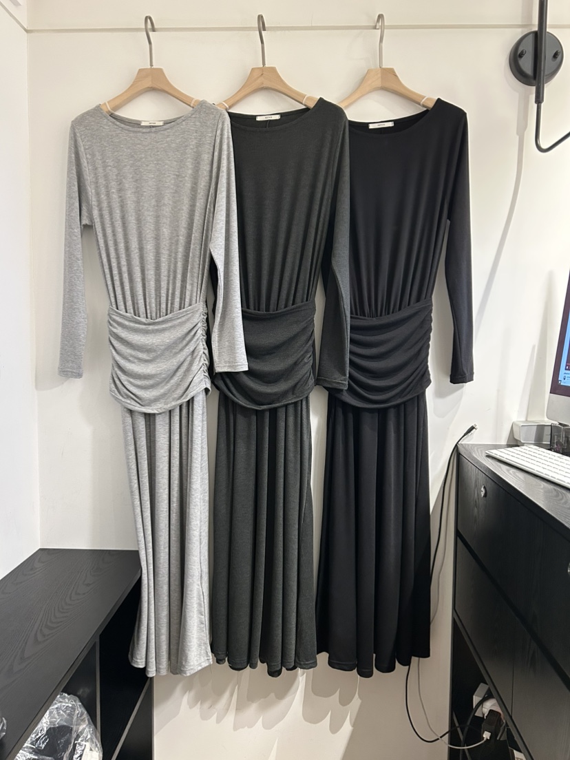 NOTICE韓國直郵實拍女裝新品推薦26春夏職業連衣裙褶皺長款NOTICE連衣裙