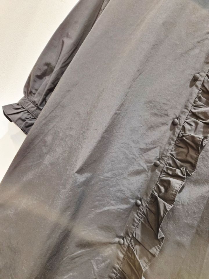 BLING BLING-S/RICO韓國直郵女裝新款人氣長款風衣含腰帶BLING BLING-S/RICO長款風衣